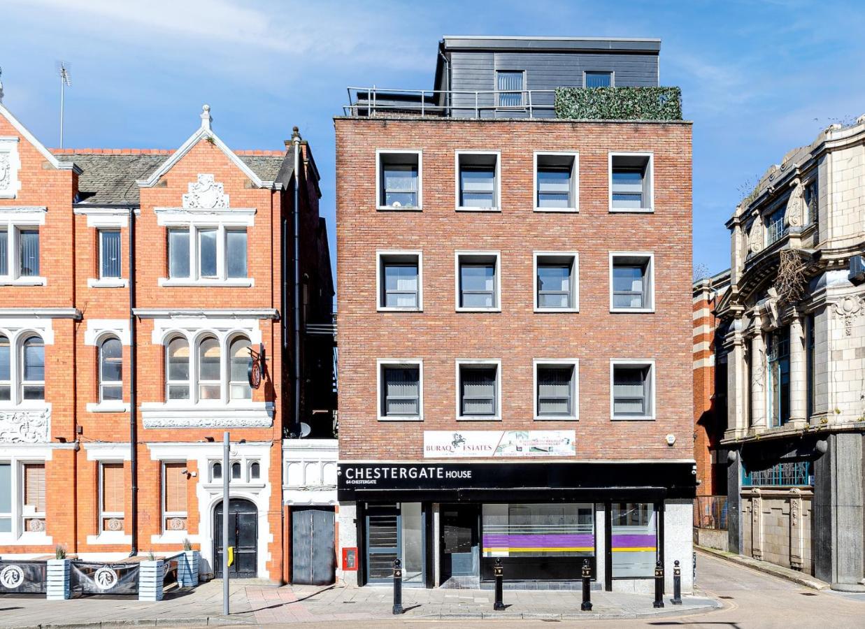 Top Floor Apartment With Private Balcony In Stockport Centre By Hass Haus Exterior photo