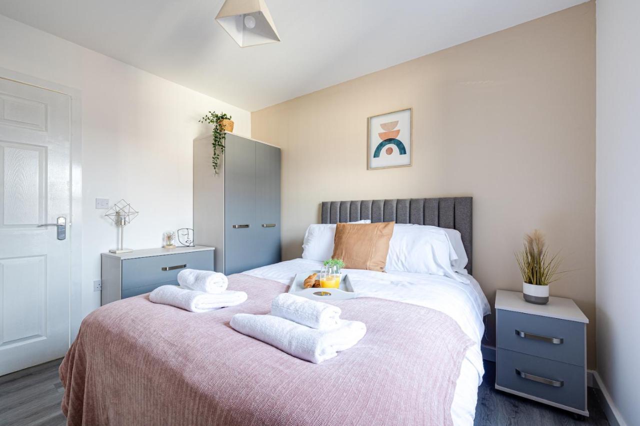 Top Floor Apartment With Private Balcony In Stockport Centre By Hass Haus Exterior photo